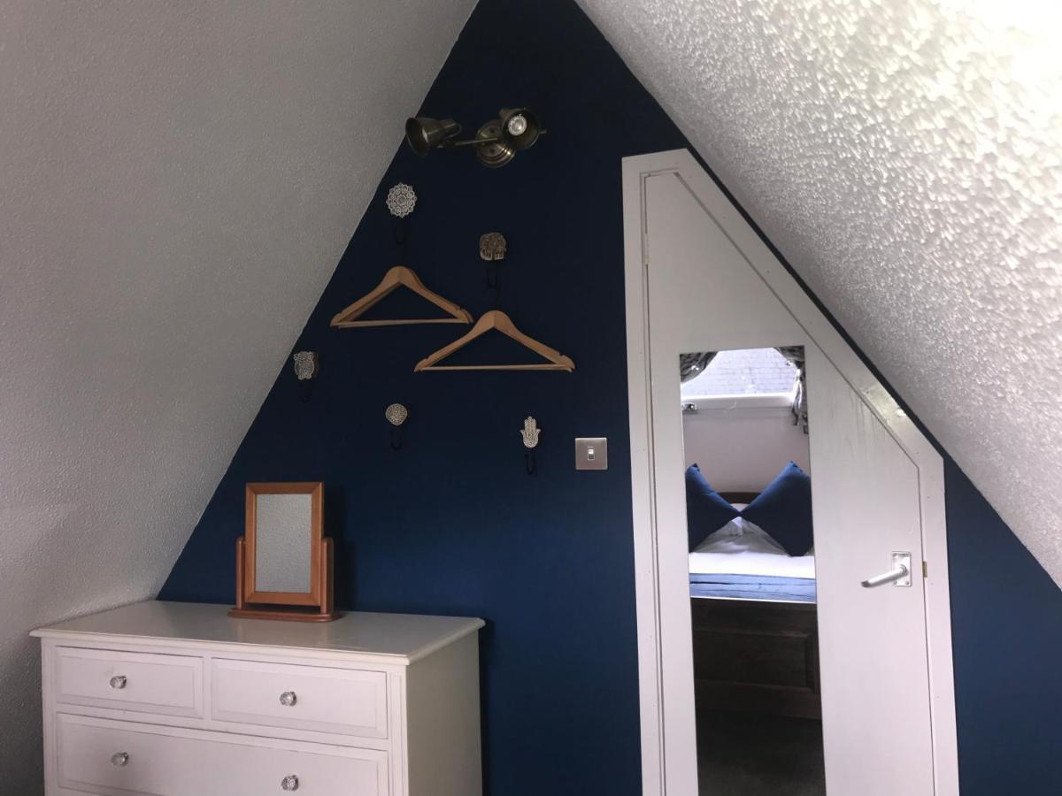 Foxes Sea Side Retreat Deluxe Chalet Is A Lovely Holiday Home Tucked Away On The Kent Coast Kingsdown  Exterior foto